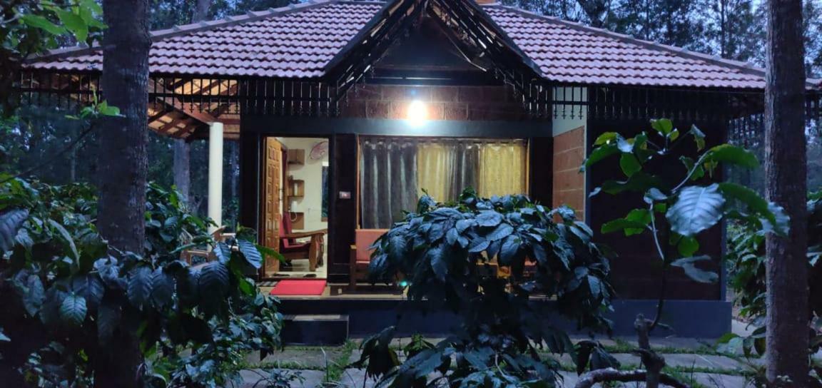 Rai Cottage @ Coorg ,Suntikoppa Exteriör bild